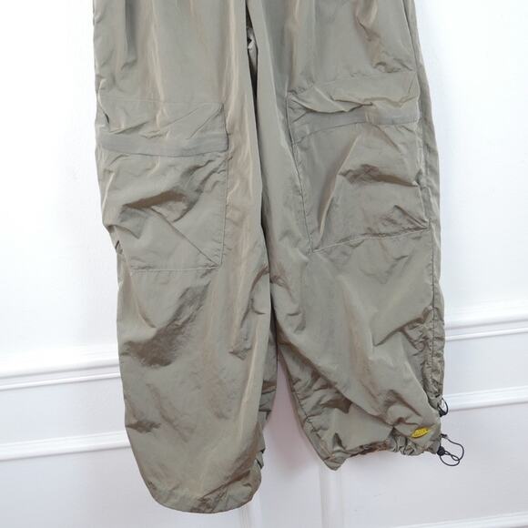 Nike Tech Pack Pants XS Nylon Khaki Green Paratrooper Baggy Gorpcore Utility Y2K - Picture 3 of 11